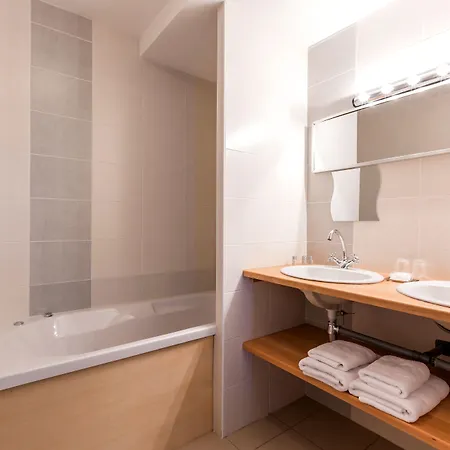 Hotel Des Myrtilles Saint-Bonnet-le-Froid